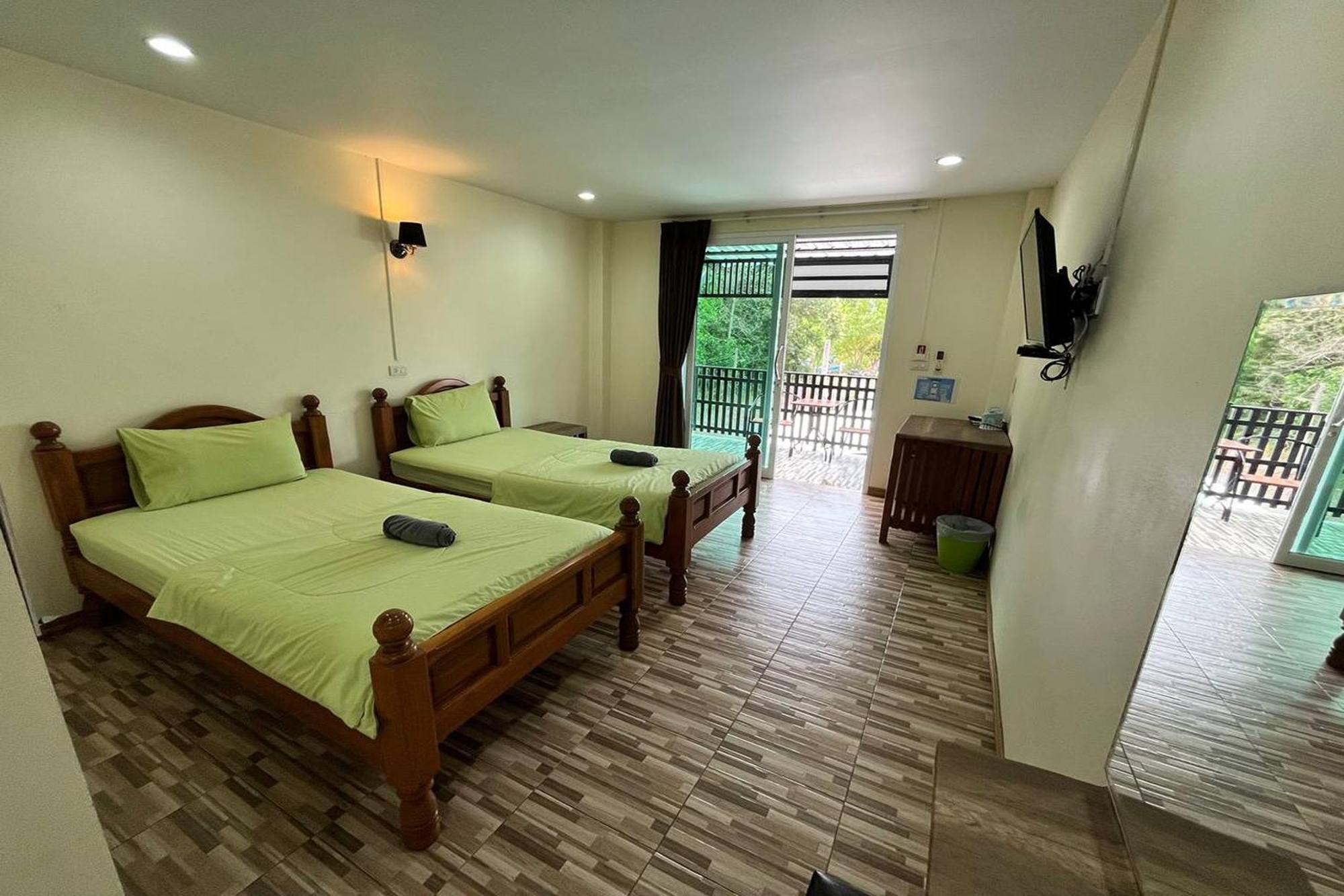 Pleai Ta Lea Resort Chao Lao Beach Exterior photo