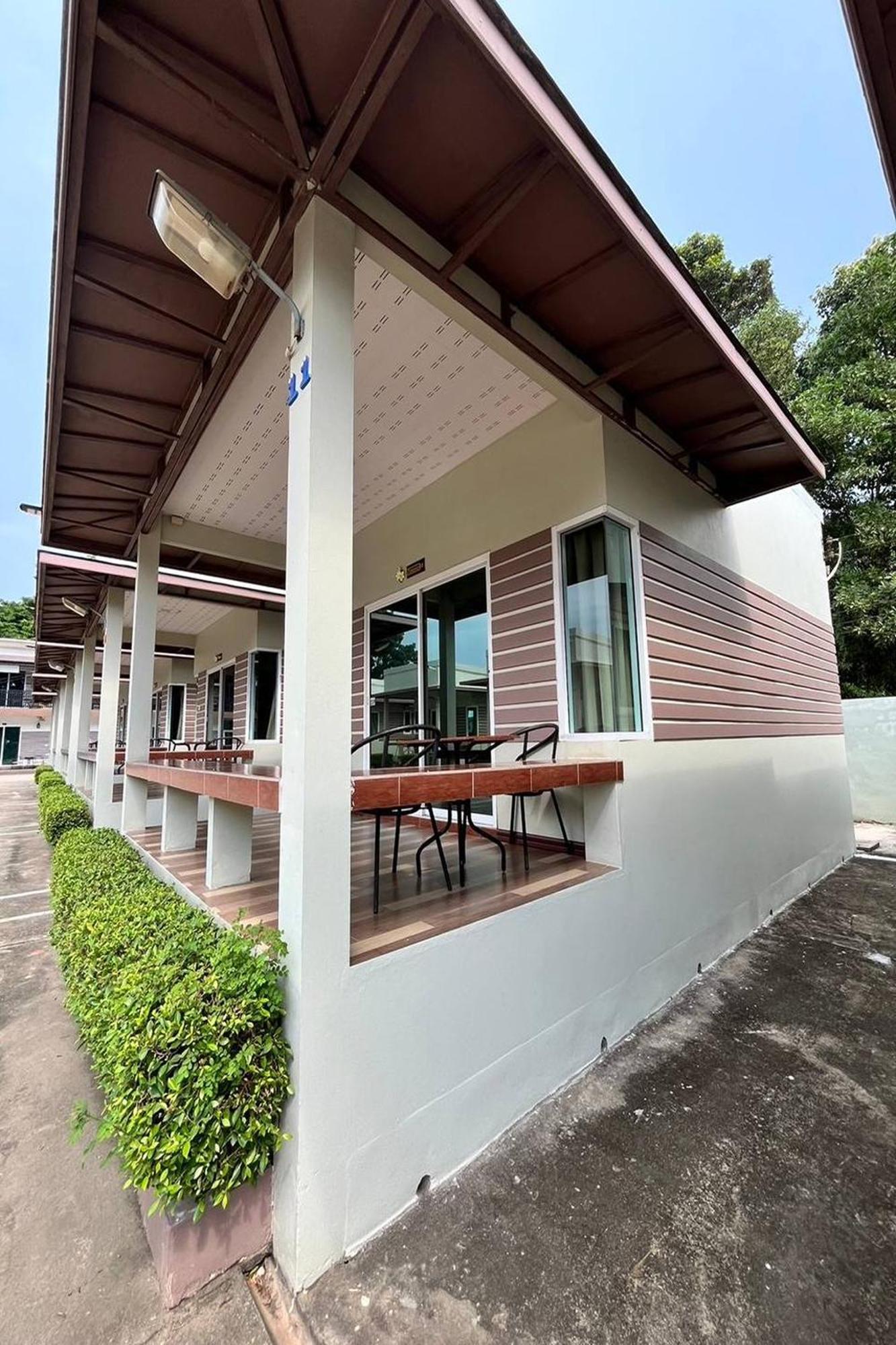Pleai Ta Lea Resort Chao Lao Beach Exterior photo