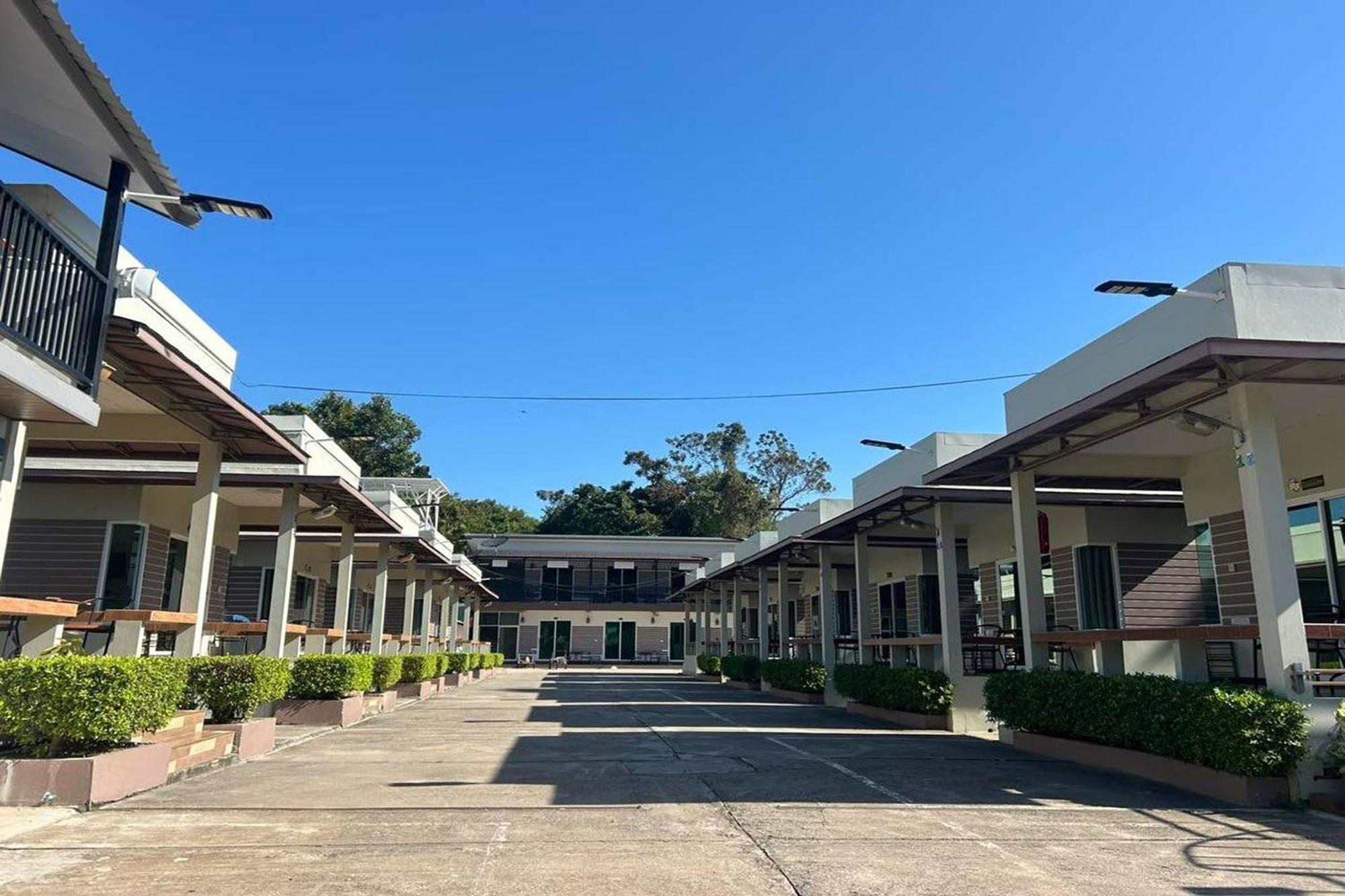 Pleai Ta Lea Resort Chao Lao Beach Exterior photo